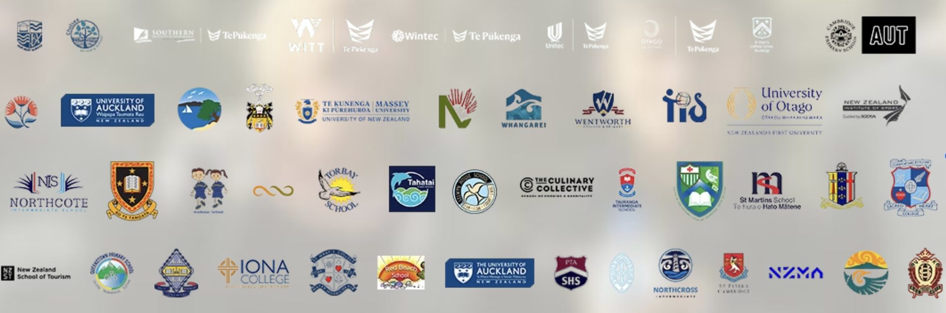 主恩合作之新西兰学校校徽（第 3 组）：含 Auckland Grammar、Rosmini、Bethlehem College、Sancta Maria、Rangitoto College 等奥克兰地区中学与高中