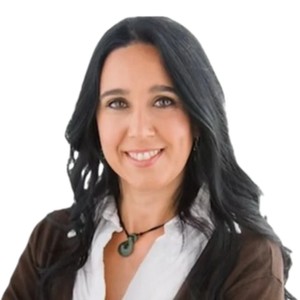 主恩 IAA 持牌移民顾问 Pilar Baza